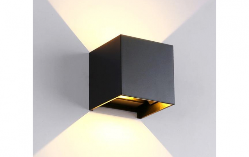 Đèn gắn tường ngoài trời hình vuông 2*6w